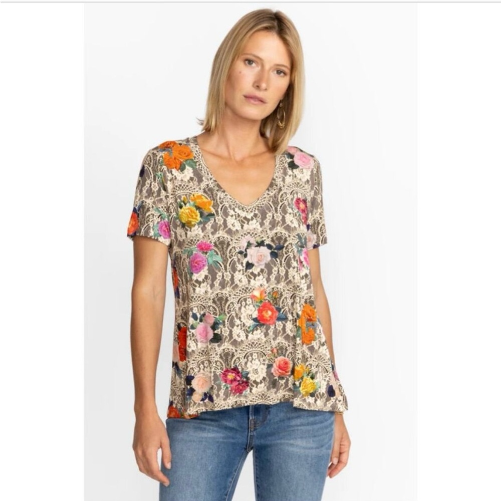 Johnny was rose lace favorite short sleeve v-neck swing tee large